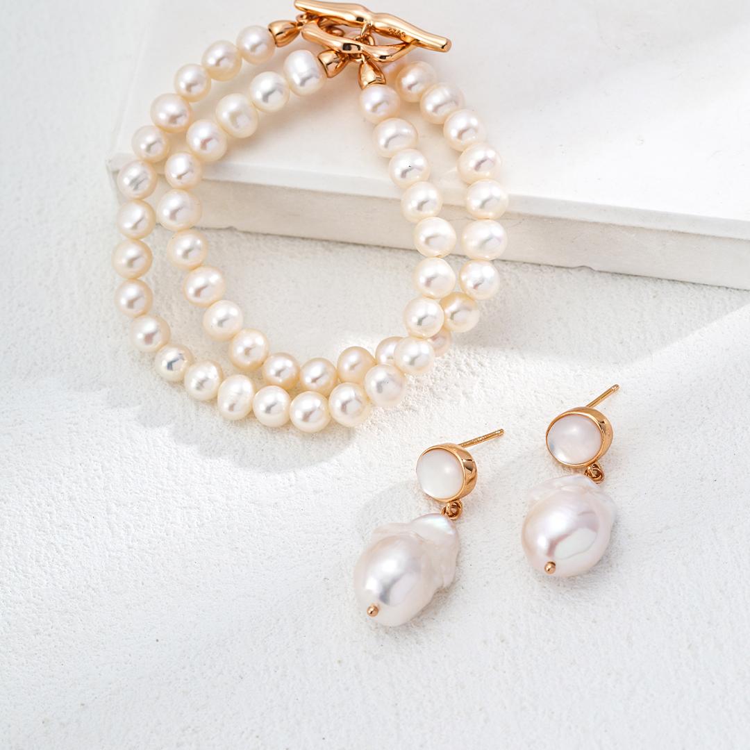 Baroque pearl  earrings